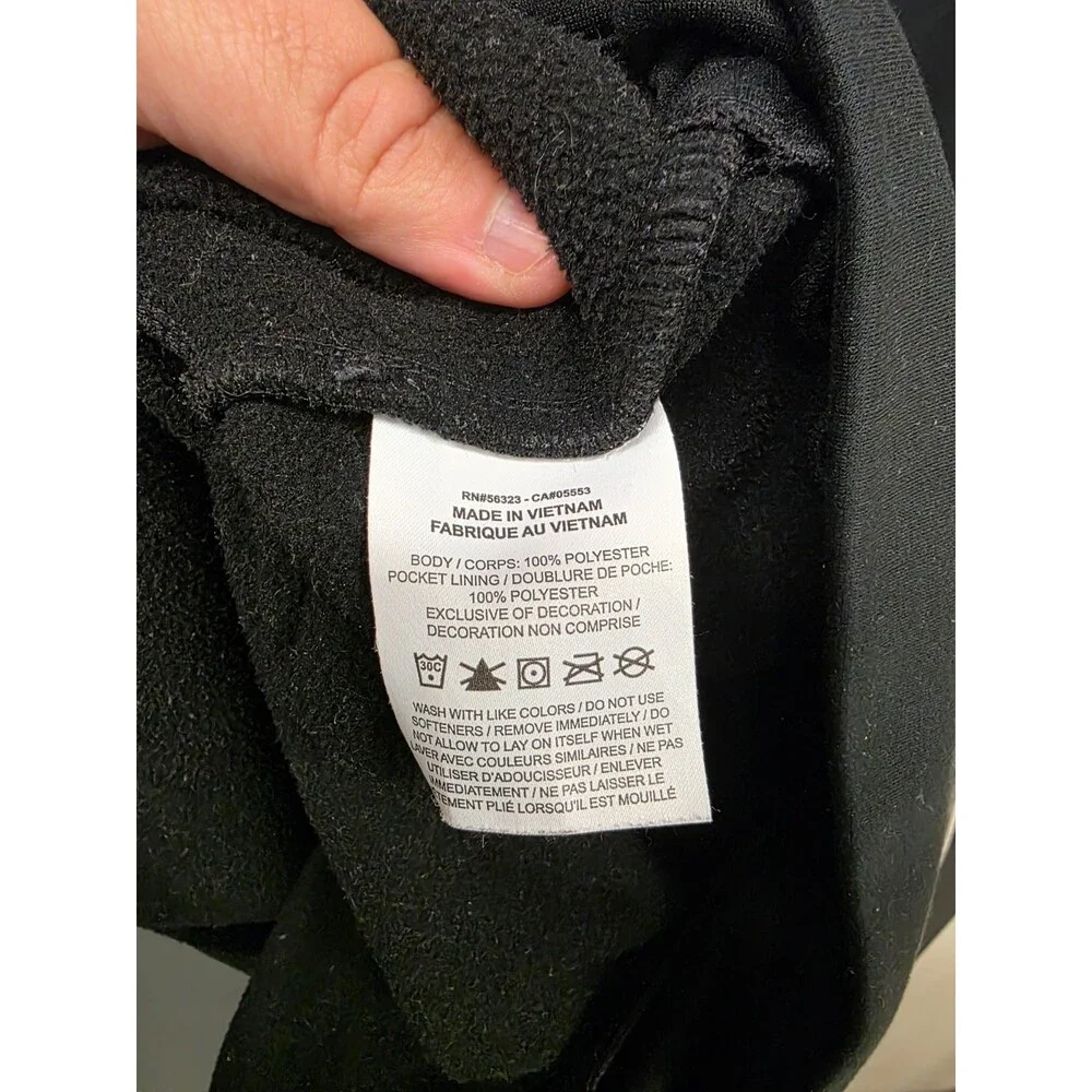 Black Nike 106